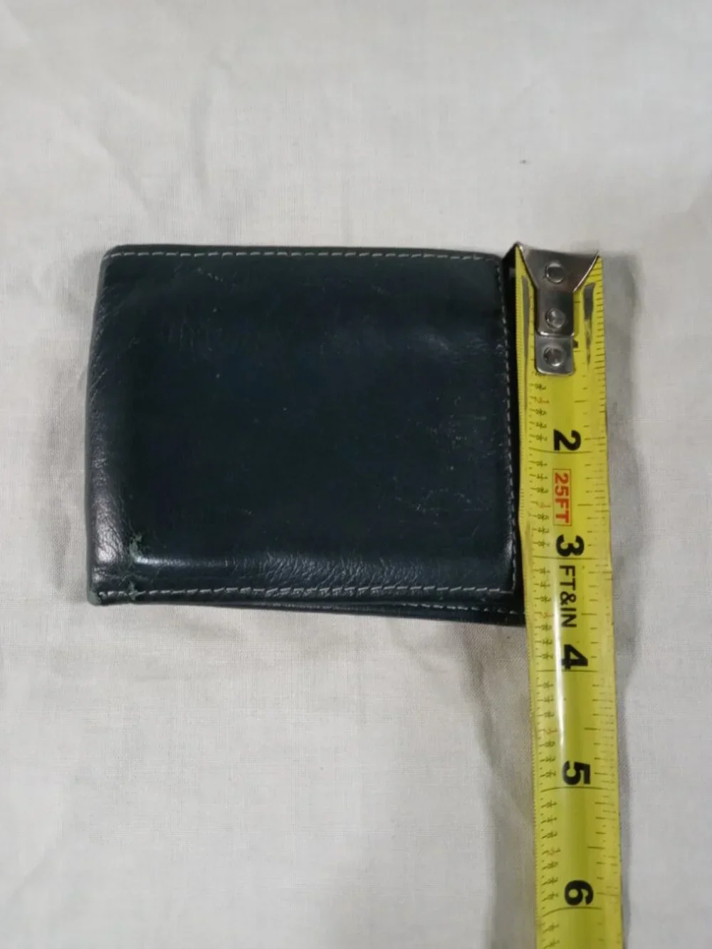 Timberland Men's Dark Green/ Black Small Leather Bi-Fold Wallet in Good Cond